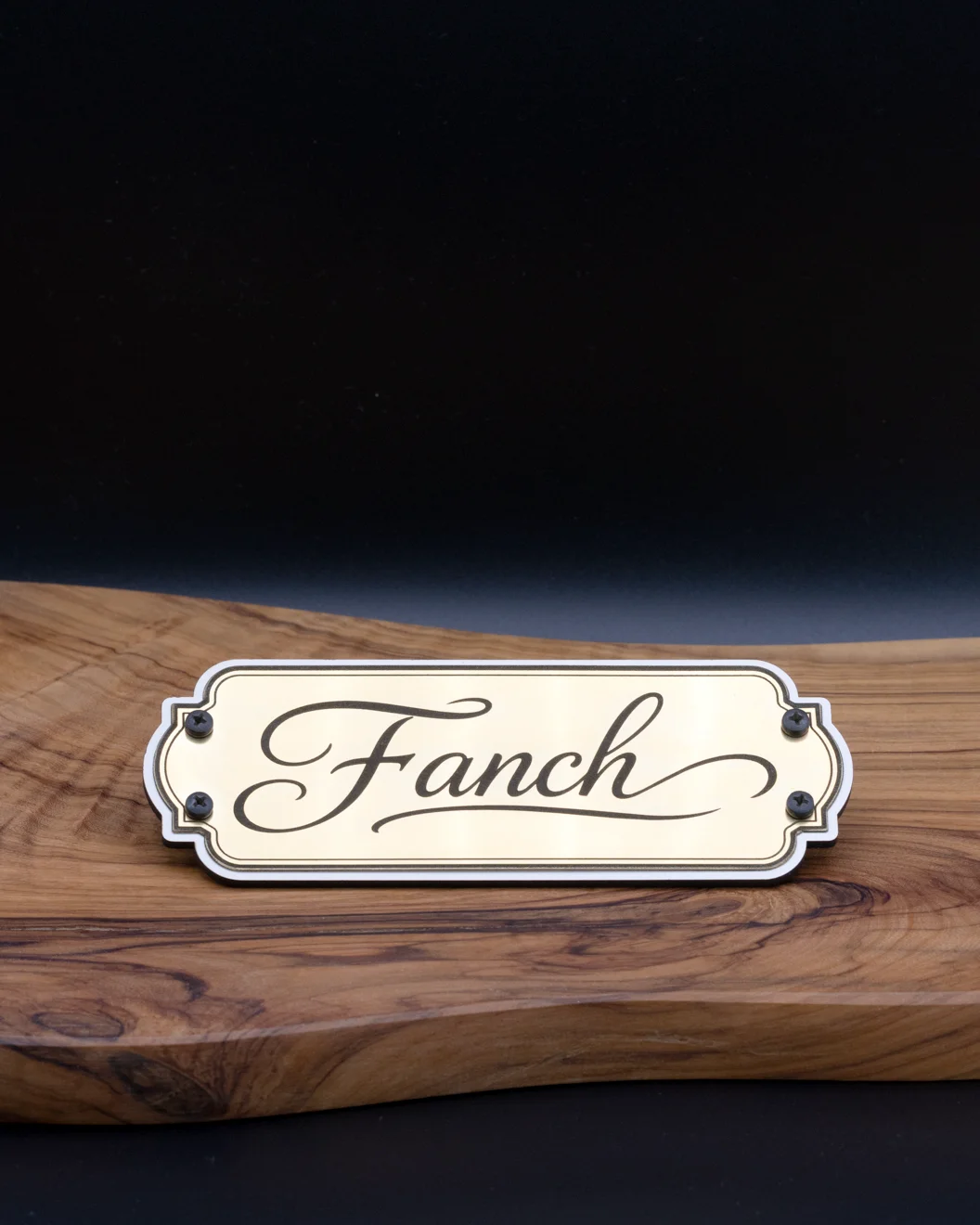 Plaque signal&eacute;tique laiton grav&eacute;e et d&eacute;coup&eacute;e pr&eacute;nom Fanch