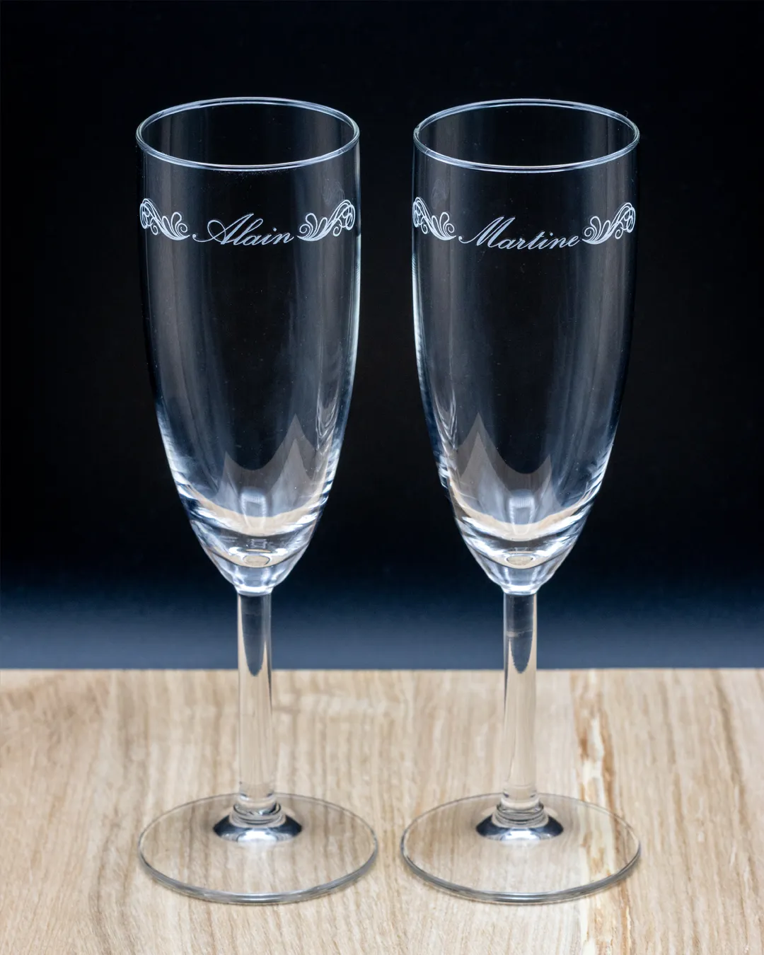 Flûtes à champagne gravées aux prénoms